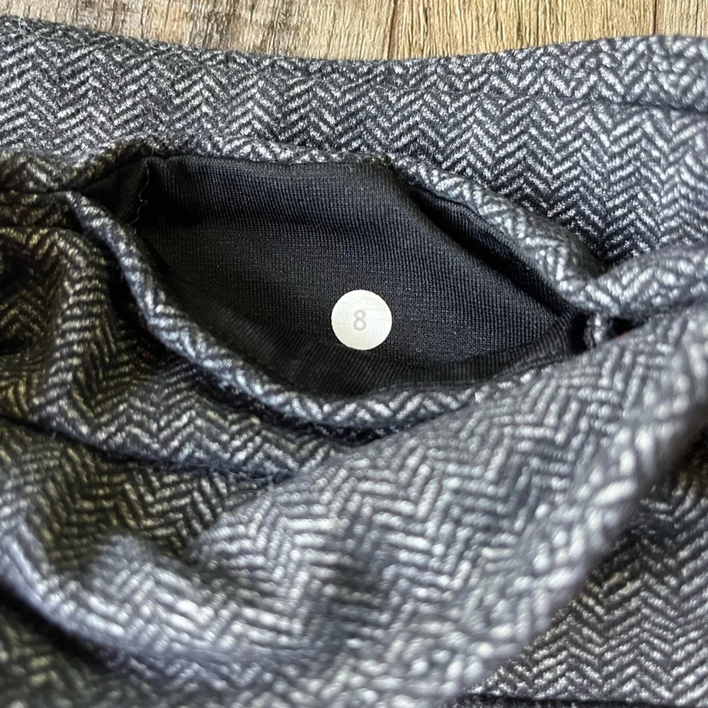 lululemon athletica Gray Herringbone Leggings - Picture 3 of 3